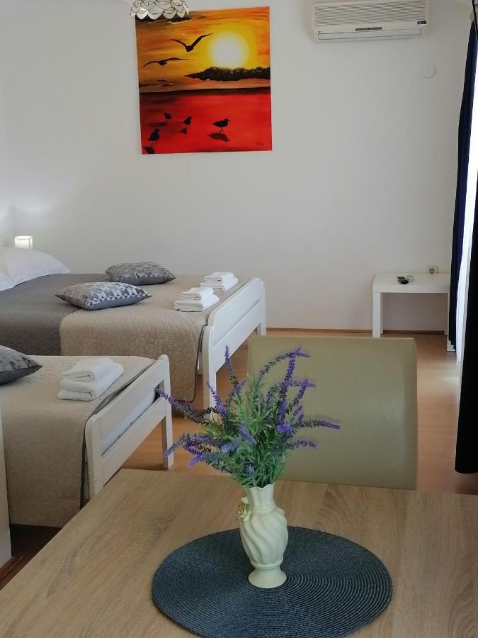 Apartments Kozjan Karlovac Bagian luar foto